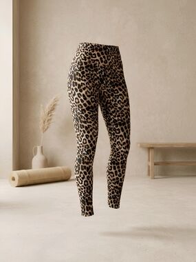 Amazon Leopard-Print Leggings - Tan & Black - Yoga Pants Size M Medium 27 Waist